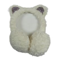 Bílé chlupaté klapky na uši s ušima
