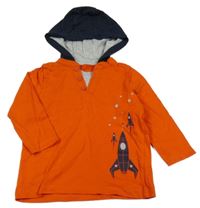 Oranžové triko s raketou, vsadkou a kapucí