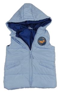 Světlemodrá prošívaná šusťáková zateplená vesta s nášivkou a kapucí so cute