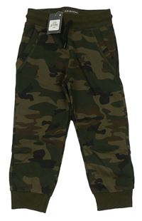 Army tepláky Primark