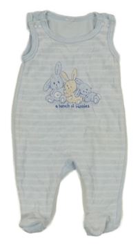 Světlemodro-bílé pruhované sametové dupačky s králíky