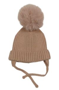 Růžová čepice s bambulí 