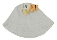 Nové - Bílý klobouk s výšivkami 