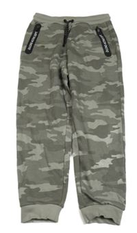 Šedé army tepláky C&A