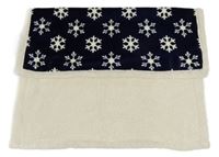 Tmavomodro-bílá plyšovo/huňatá deka s vločkami 