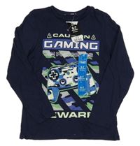 Nové - Tmavomodré triko s nápisem a ovladačem Pep&Co