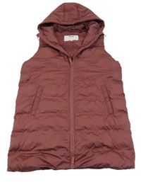 Vínová šusťáková zateplená dlouhá vesta s kapucí Yigga