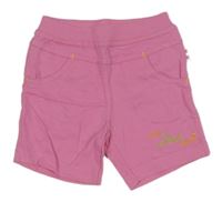 Růžové kraťasy s nápisem