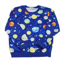 Tmavomodrá mikina s vesmírem 