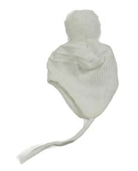 Bílá čepice s bambulí