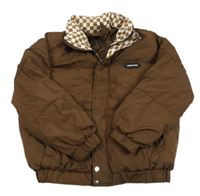 Hnědá šusťáková zimní bunda s nášivkou 