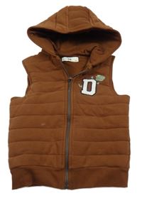 Hnědá žebrovaná tepláková zateplená vesta s dinosaurem a kapucí C&A