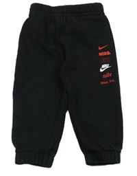 Černé chino tepláky s logy Nike