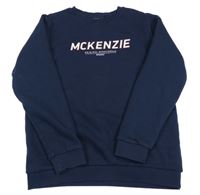 Tmavomodrá mikina s nápisem McKenzie