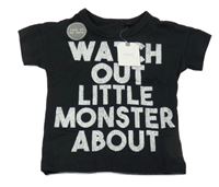 Nové - černo-bílé tričko s nápisy Next