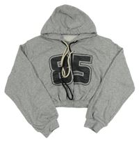 Šedá melírovaná crop mikina s číslem a kapucí 