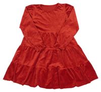 Červené sametové šaty 