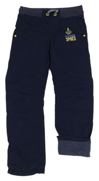 Tmavomodré plátěné podšité kalhoty s nápisem Y.F.K.