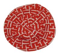 Červeno-bílý vzorovaný baret 