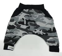 Šedé army tepláky