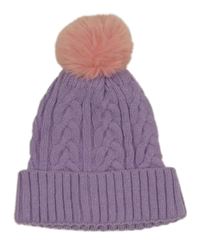 Lila čepice s copánky a bambulí 