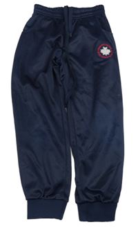 Tmavomodré sportovní kalhoty s výšivkou