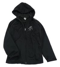 Černá softshellová jezdecká bunda s koníkem a kapucí FOuganza