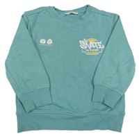 Zelená mikina s nápisem C&A