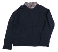 Tmavomodrý vlněný svetr s květovaným límečkem Cyrillus