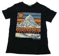 Černé tričko s potiskem a nápisy George