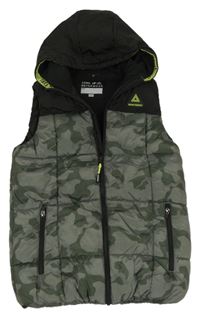 Černo-army šusťáková zateplená vesta s nášivkou a kapucí F&F