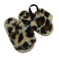 Béžovo-černo-hnědé kožešinové capáčky s leopardím vzorem 