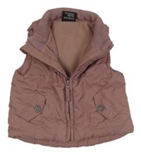 Starorůžová šusťáková zateplená vesta s výšivkou 