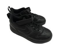 Černé koženkové botasky s logem Nike vel. 27,5