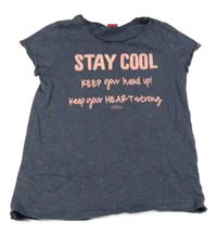 Tmavomodro-barevné pruhované třpytivé tričko s nápisem S. Oliver