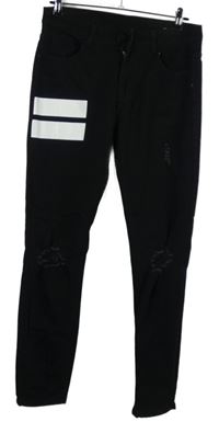 Pánské černé skinny rifle s prošoupáním a pruhy 