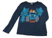 Tmavomodré triko s jeepem a lesem C&A