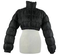 Dámská černá šusťáková zateplená crop bunda Bershka 