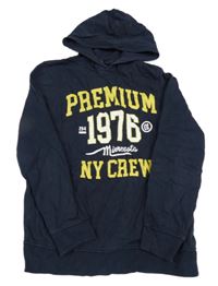 Tmavomodrá mikina s nápisem a kapucí C&A