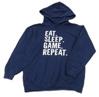 Tmavomodrá mikina s nápisem a kapucí Fruit of the Loom