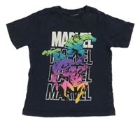 Tmavomodré tričko se superhrdiny Marvel 
