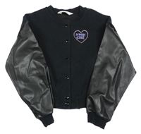 Černá baseballová crop mikina s nápisy a srdíčkem z kamínků a koženkovými rukávy H&M