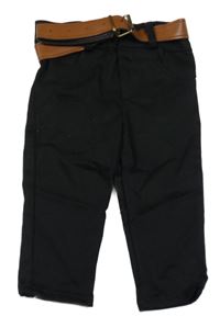 Černé plátěné kalhoty s páskem