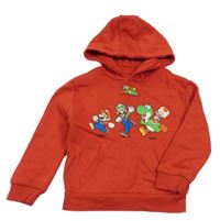 Červená mikina s Máriem a kapsou a kapucí