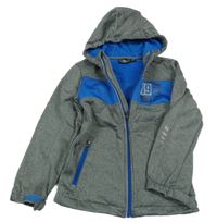 Šedo-modrá melírovaná softshellová bunda s číslem a nápisem a kapucí CRANE