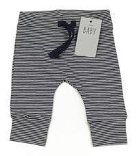 Nové - tmavomodro-bílé pruhované turecké tepláky George