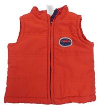 Červená šusťáková zateplená vesta s nášivkou C&A