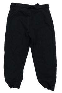 Černé tepláky F&F