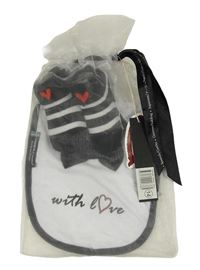 Nové - 2set - Bílý slinták s nápisem + černo-bílé pruhované ponožky se srdcem