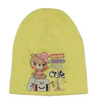 Žlutá čepice s medvědem a nápisem 